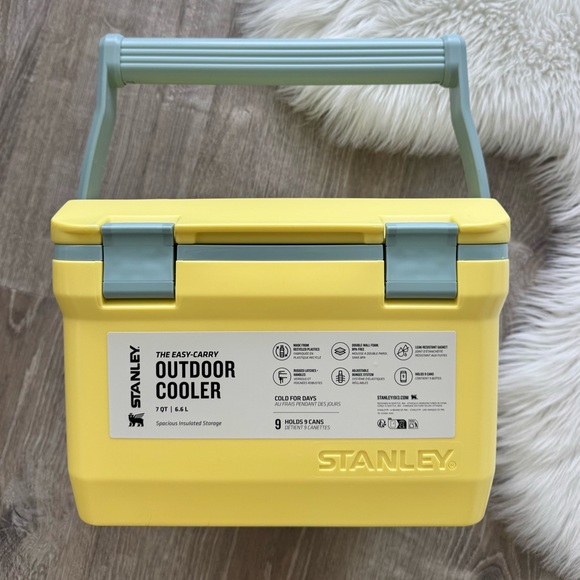Stanley Other - 💛 STANLEY Easy-Carry Outdoor Cooler 7 QT Pomelo